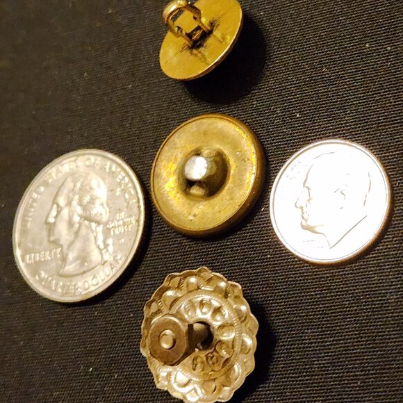 Antique/Vintage Lot of 10 Metal Buttons - Picture 8 of 8